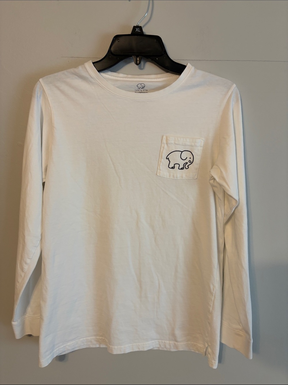 ivory ella white Long-Sleeve Pocket Tee with Elephant Logo.100% cotton. small.